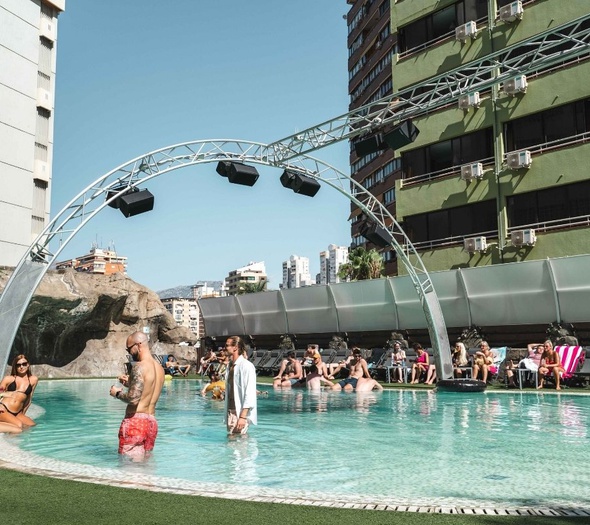 Piscina exterior Apartamentos Benidorm Celebrations ™ Music Resort (Recommended for Adults)